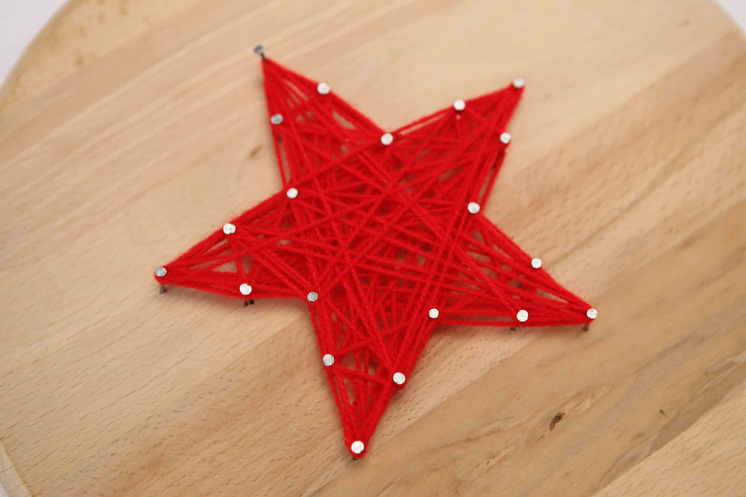 DIY Craft: How to Make String Art With Nails - Leader Connecting Leaders